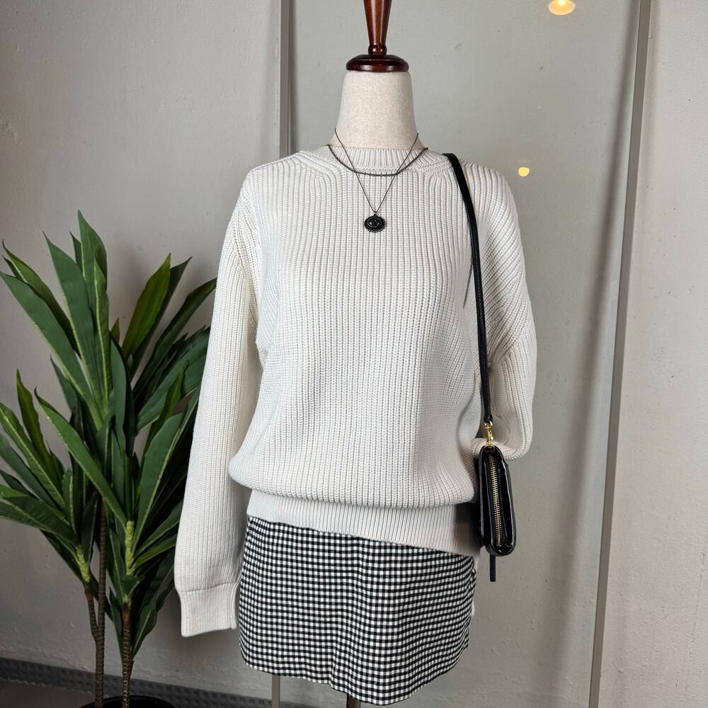 Zara Women’s White Knit Sweater XL‎
